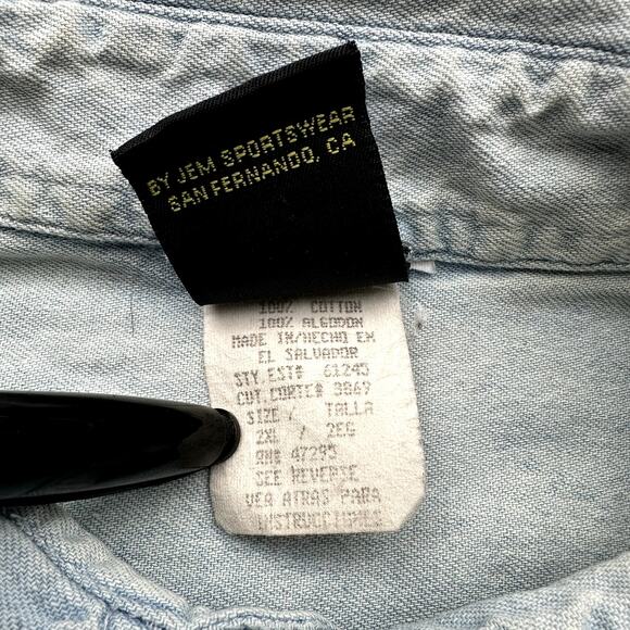 Vintage Mickey Unlimited Disney Denim Button Down Shirt Mens 2XL Goofy Chambray - Picture 3 of 12